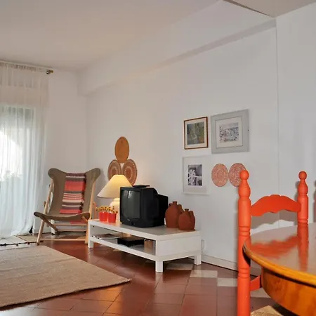 Centre 2 Bedroom Cozy 公寓