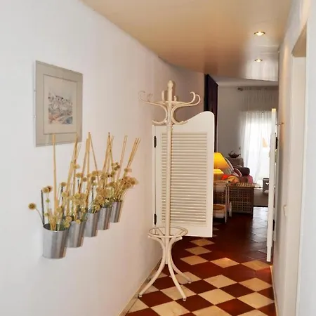 Centre 2 Bedroom Cozy 公寓 *