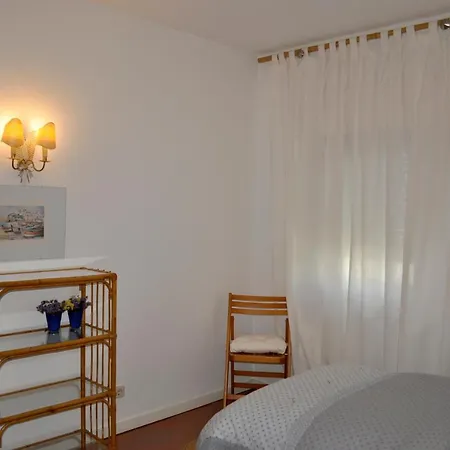 Centre 2 Bedroom Cozy *