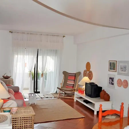 Centre 2 Bedroom Cozy * 阿尔布费拉