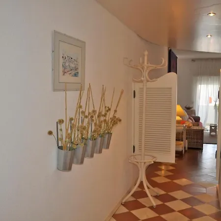 Centre 2 Bedroom Cozy 公寓